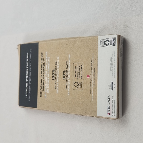 Otter Box Symmetry Series case - iPhone 13 Pro - Picture 4 of 4